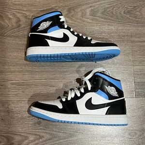New Air Jordan 1 Mid Women’s Style BQ6472-102